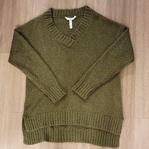 Time and Tru olive sweater